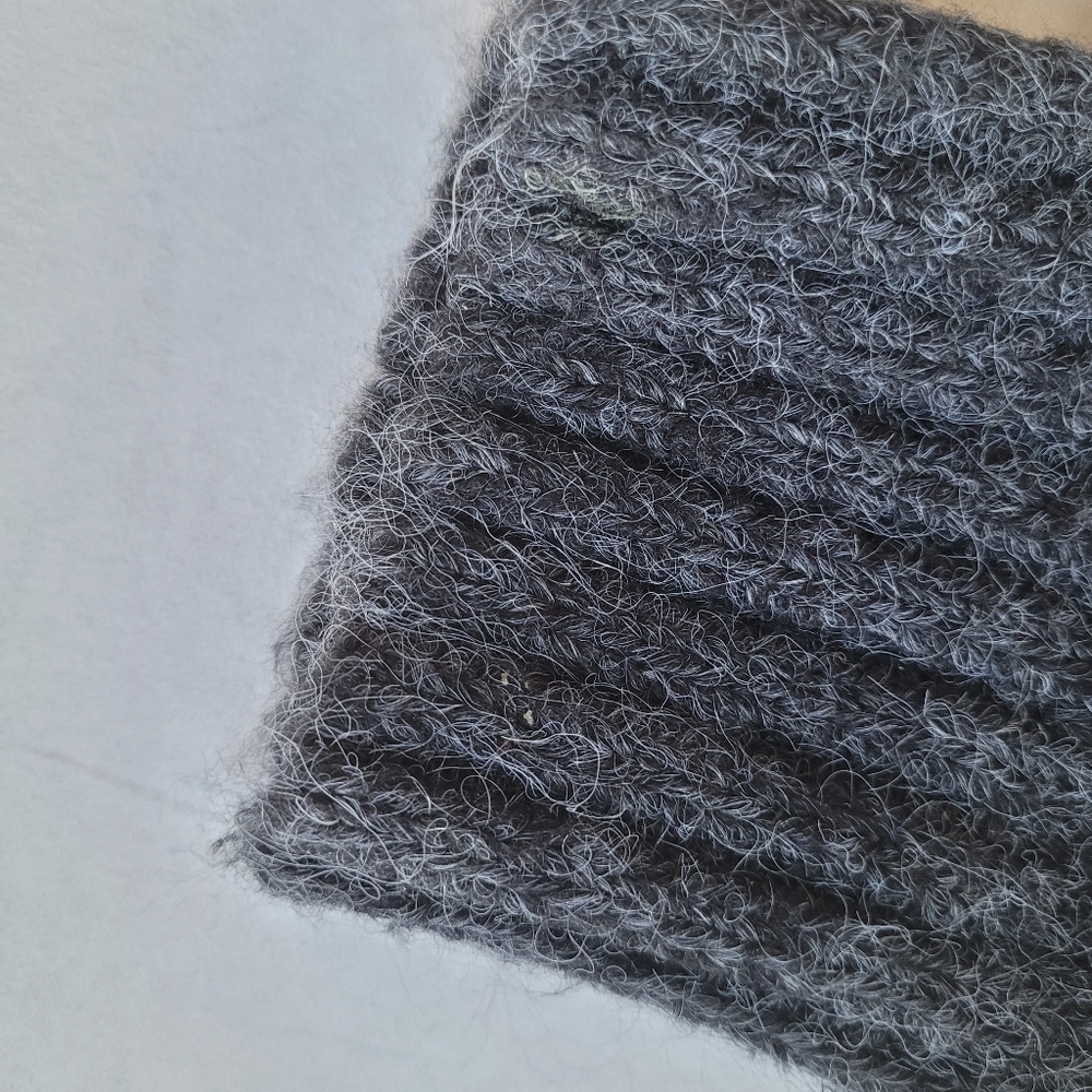 HL AFFAIR Sweater. Size: L - Picture 9 of 14
